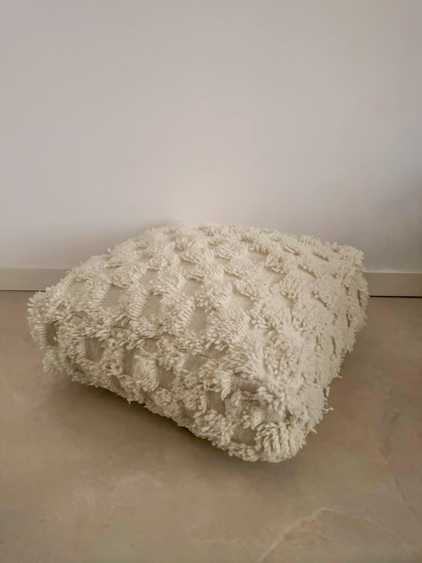 MAROCCAN WOOL POUF 29