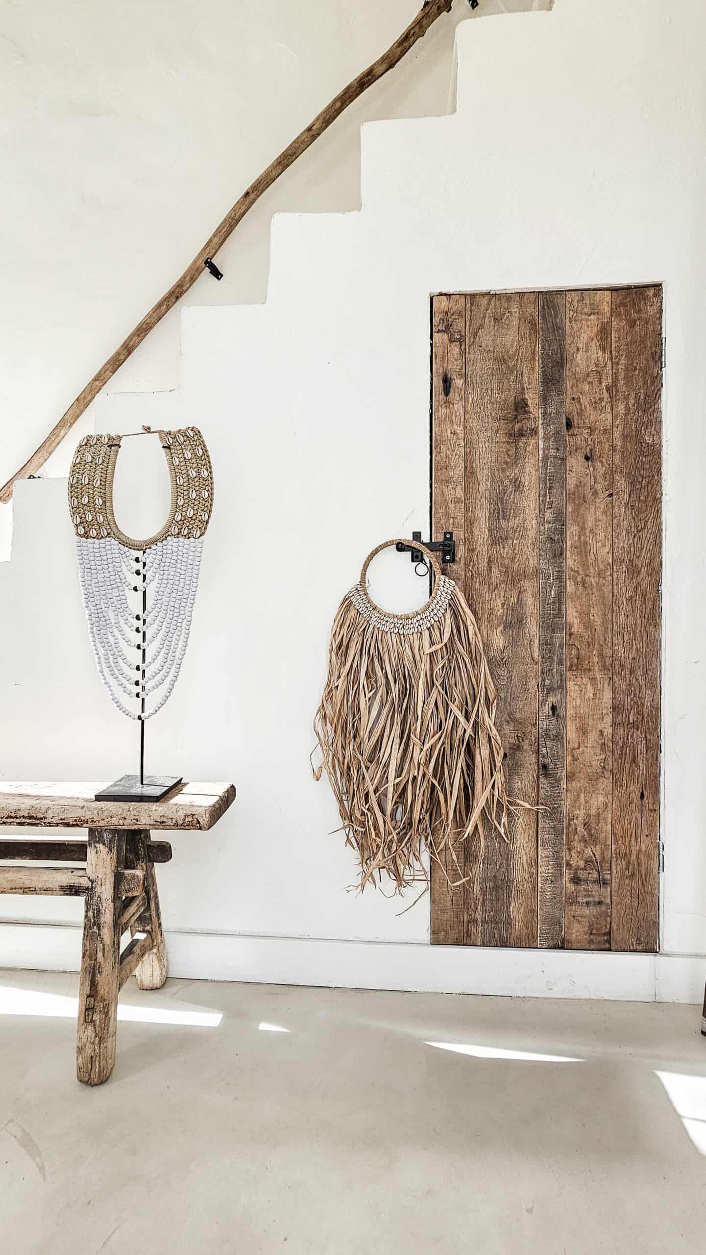 ДЕКОРАЦИЯ ЗА СТЕНА РАФИЯ