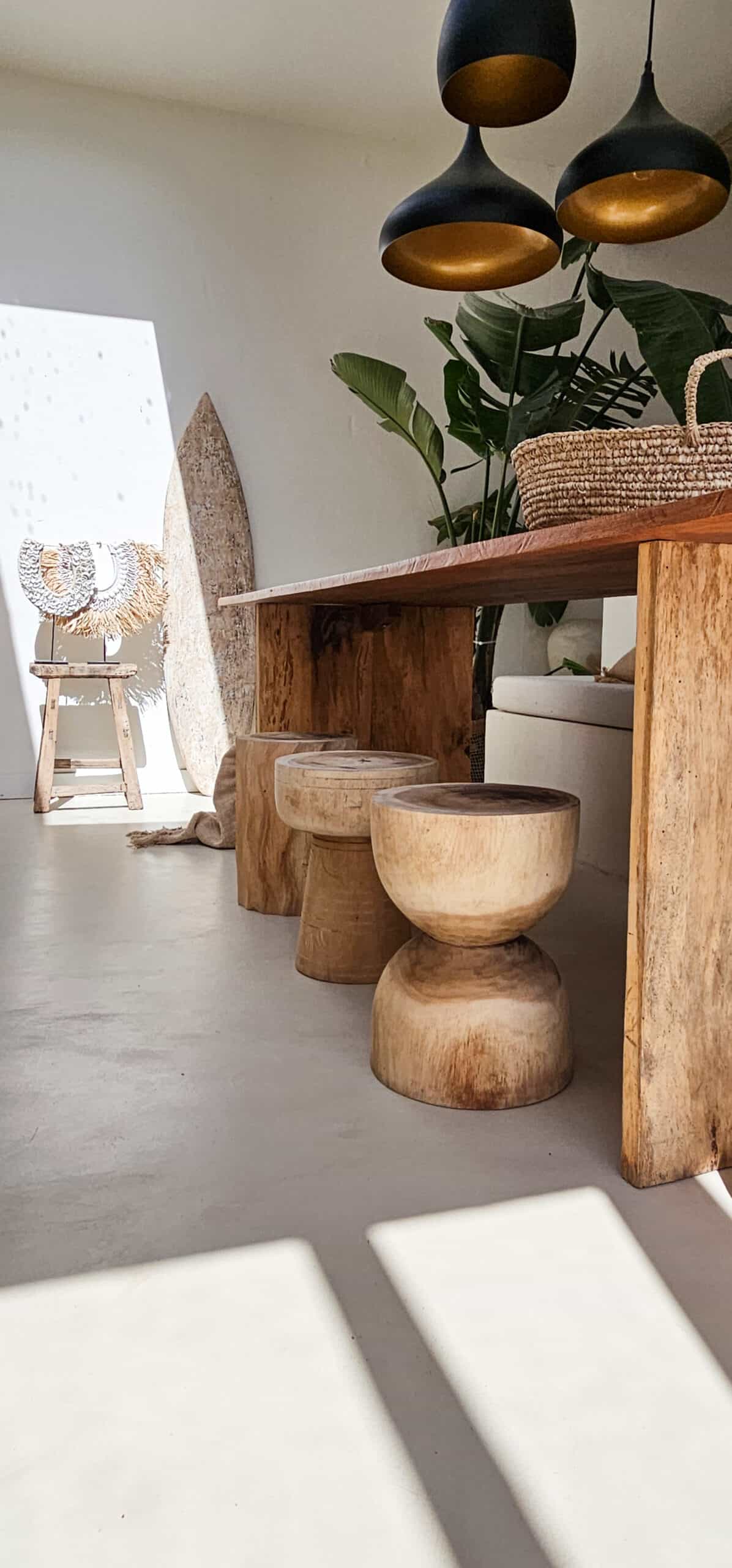 DIADA SIDE TABLE/STOOL