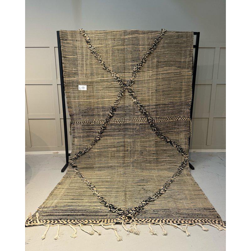 VINTAGE MAROCCAN WOOL RUG 160/325cm
