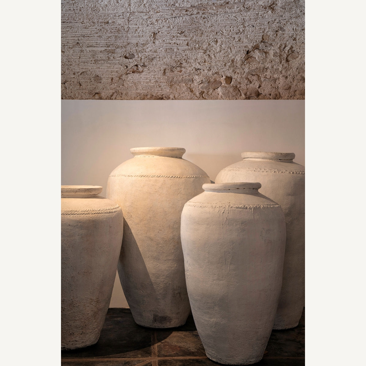 АМФОРА БЯЛА 142