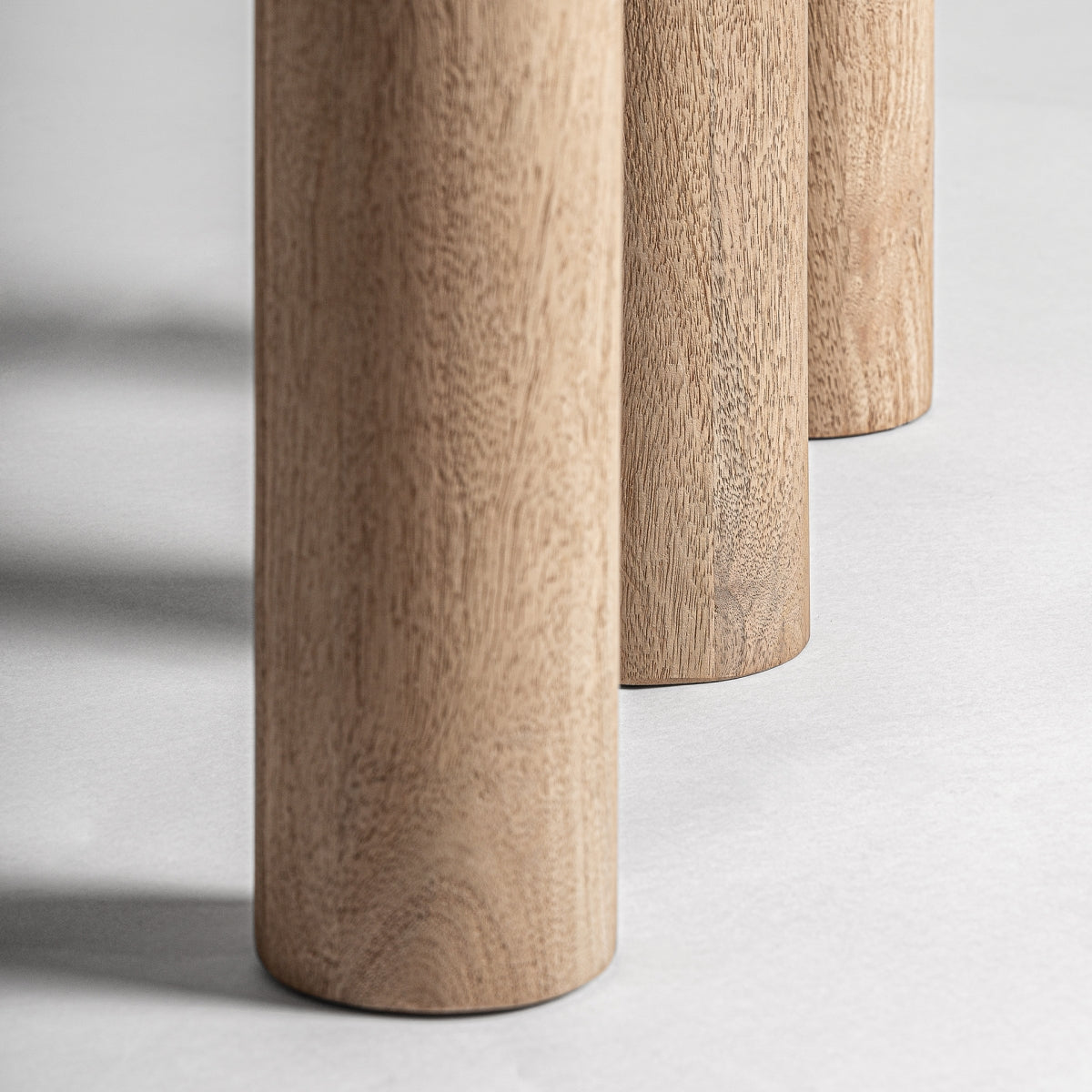 ЖАКАРДОВА ТРАПЕЗАРНА МАСА