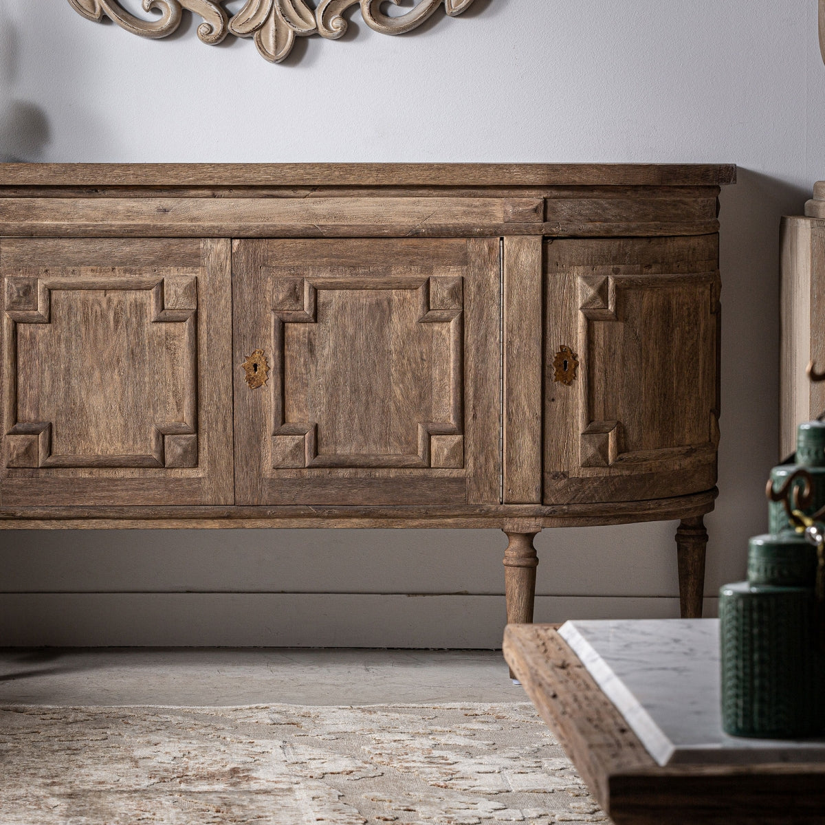 Бюфет Лийори