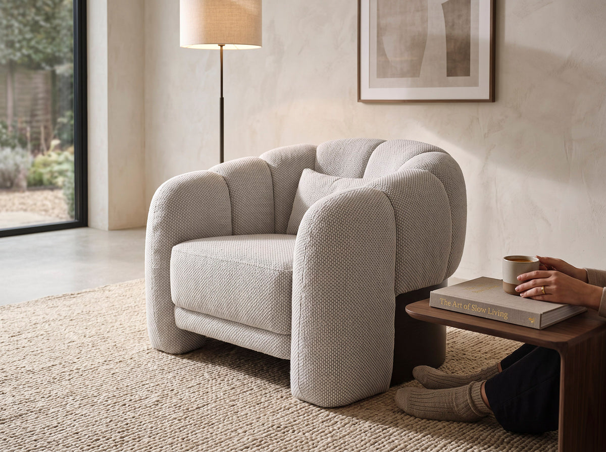 ARMCHAIR MINKE