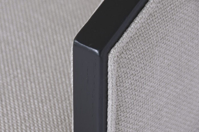 ELEGANT ARMCHAIR