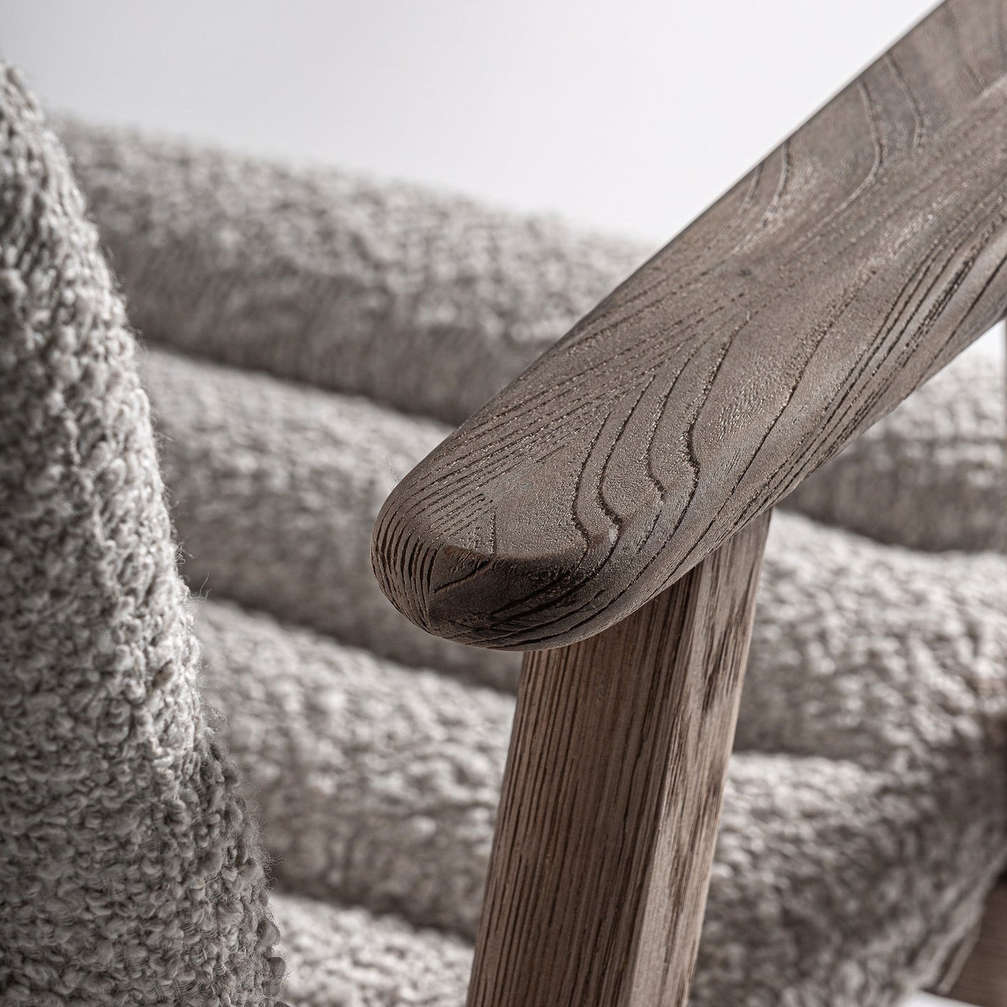 ЖАКАРДОВ СТОЛ