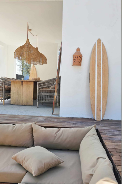 ДЪСКА ЗА СЪРФ ДВОЙНА БЯЛА ЛЕНТА