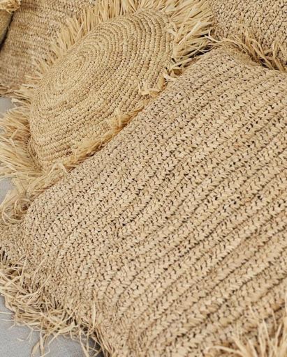 ВЪЗГЛАВНИЦА РАФИЯ С РЕСНИ L