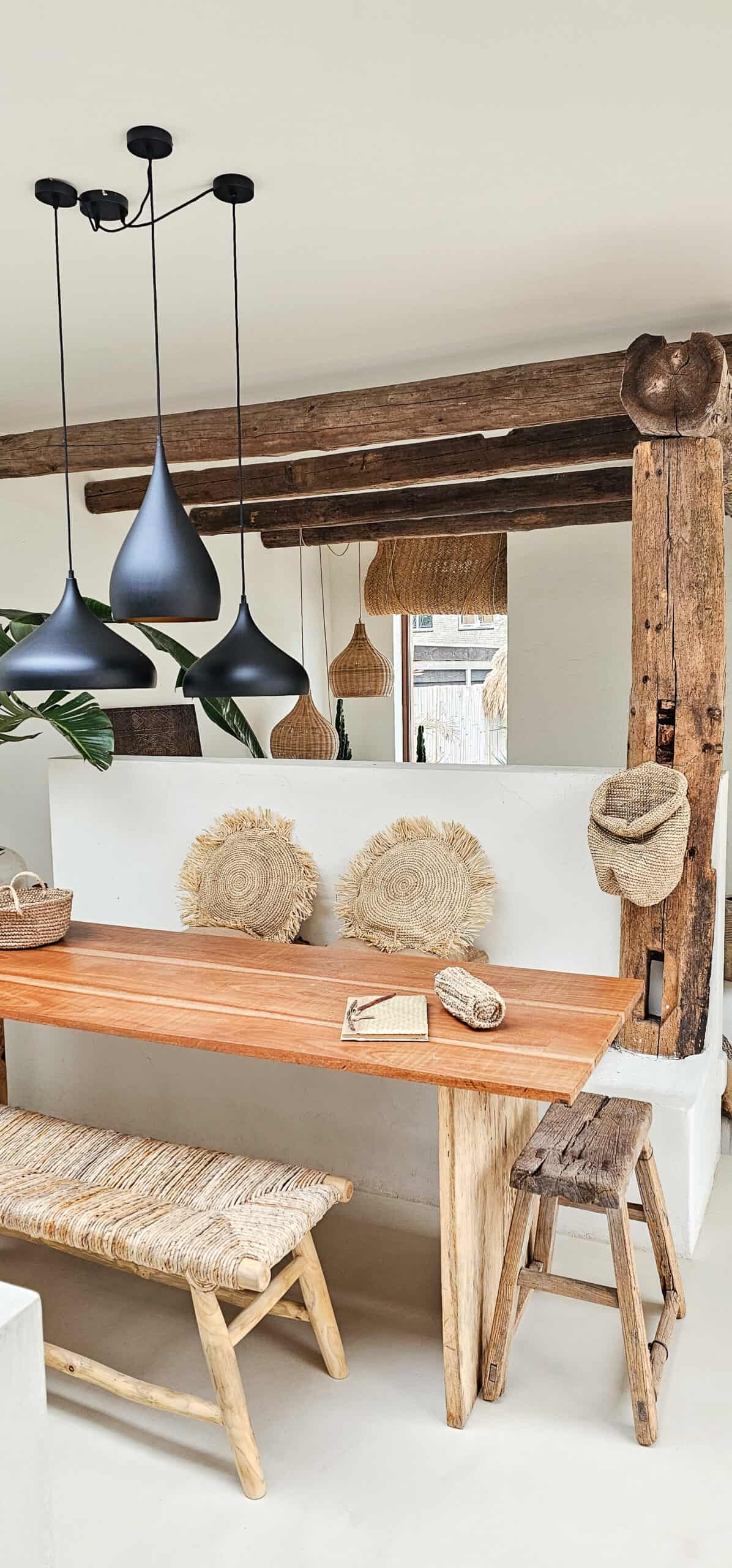 ВЪЗГЛАВНИЦА РАФИЯ КРЪГЛА