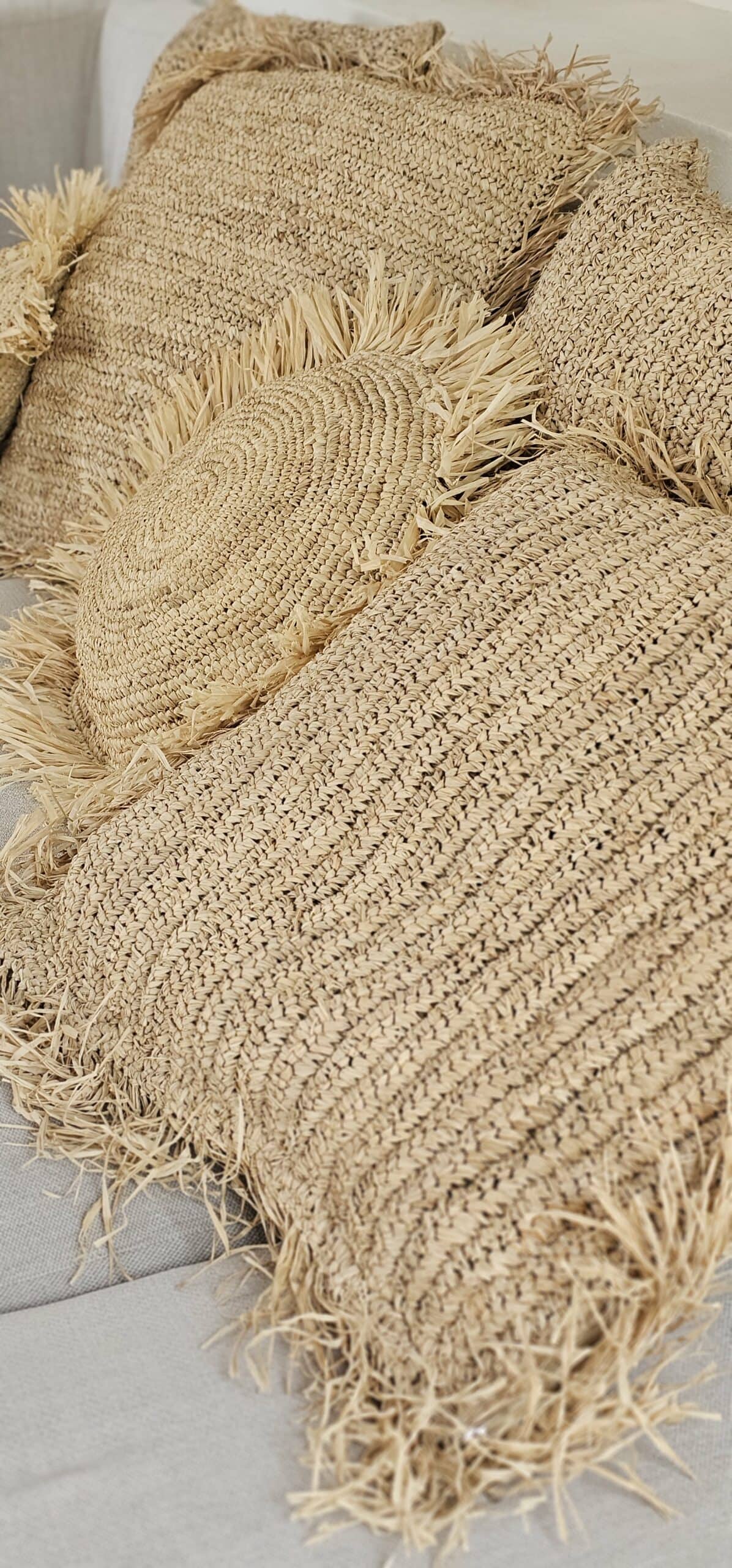 ВЪЗГЛАВНИЦА РАФИЯ С РЕСНИ L