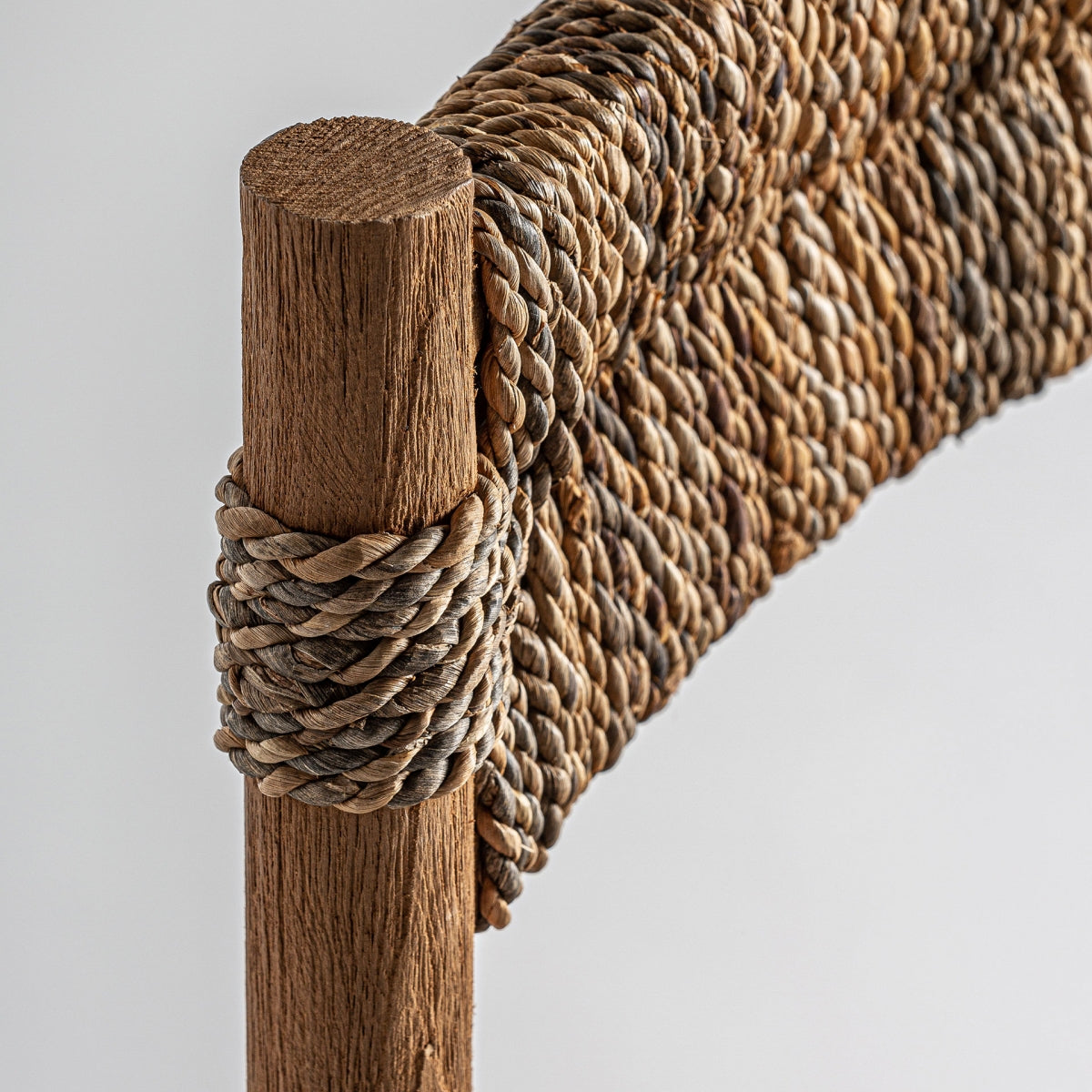 СТОЛ МАНХУЛА