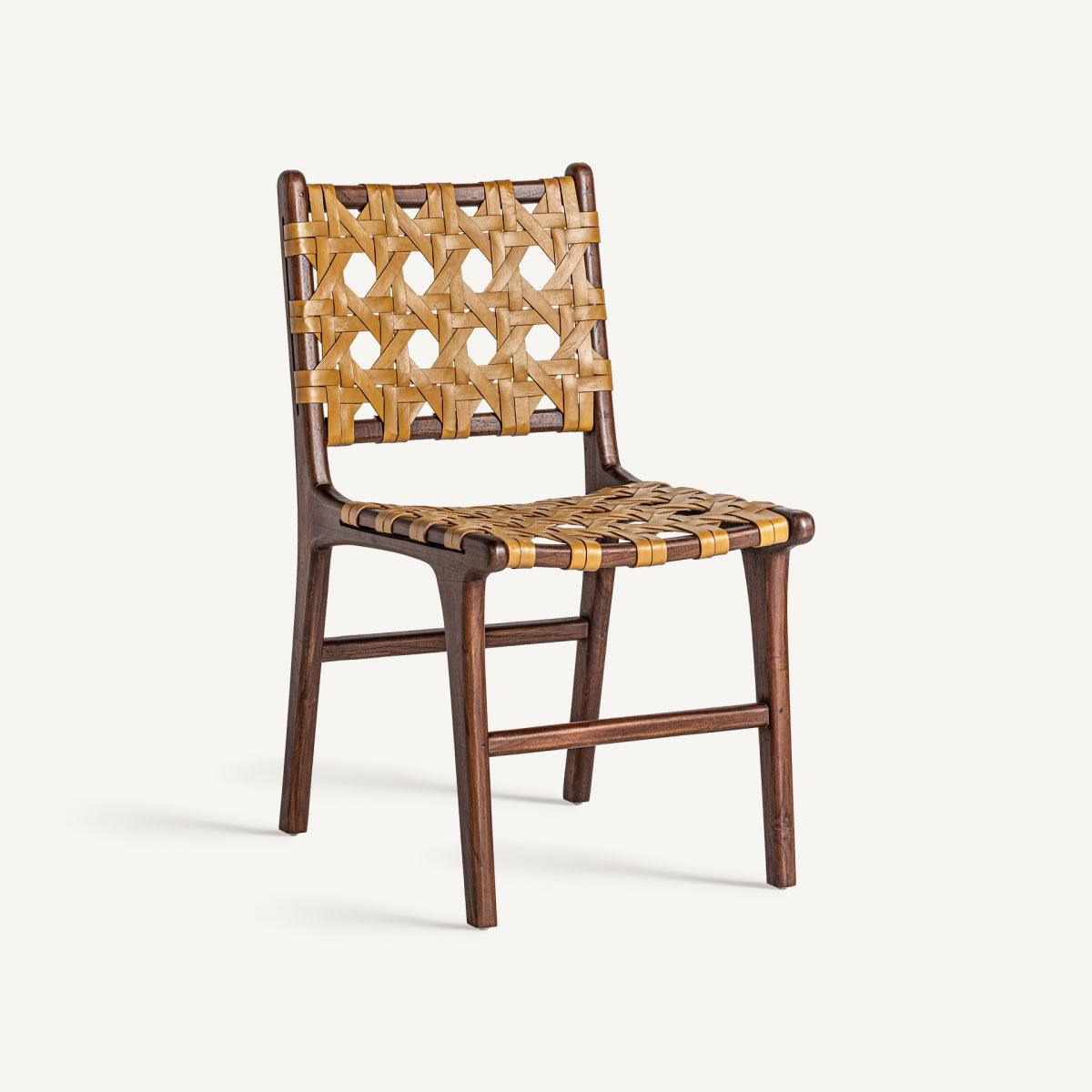 СТРАНД ЧЕЙР