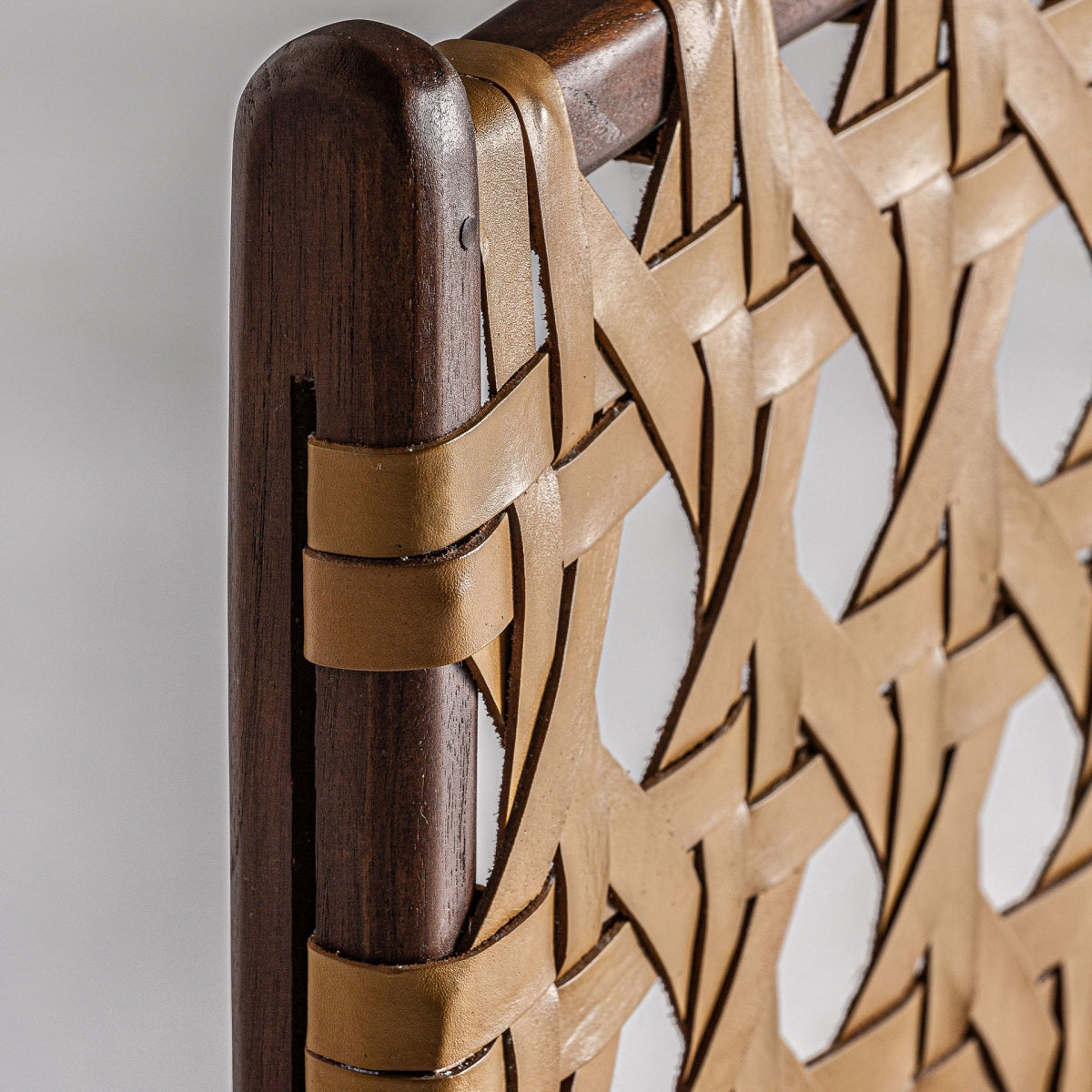 СТРАНД ЧЕЙР