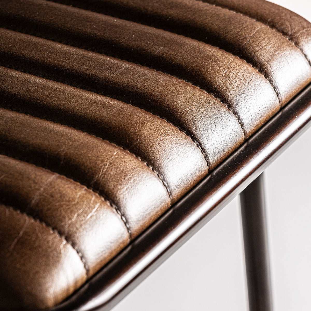 БАР СТОЛ ОТ КОЖА EART