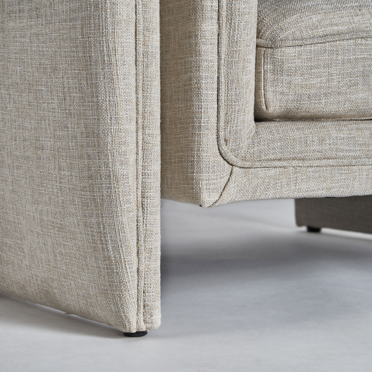 КАРКА КРЕСЛО