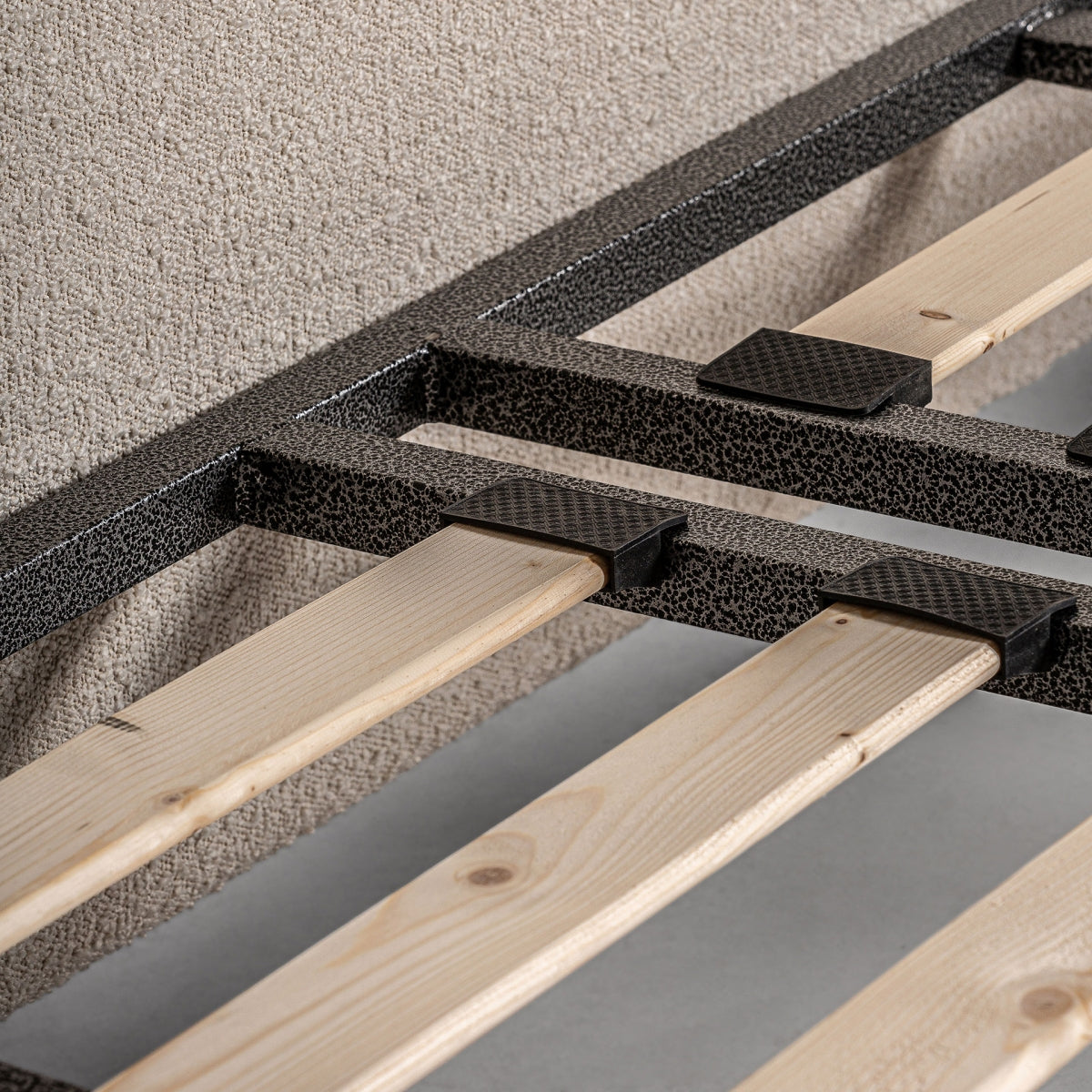 ЛЕГЛО CHAIRI BOUCLE