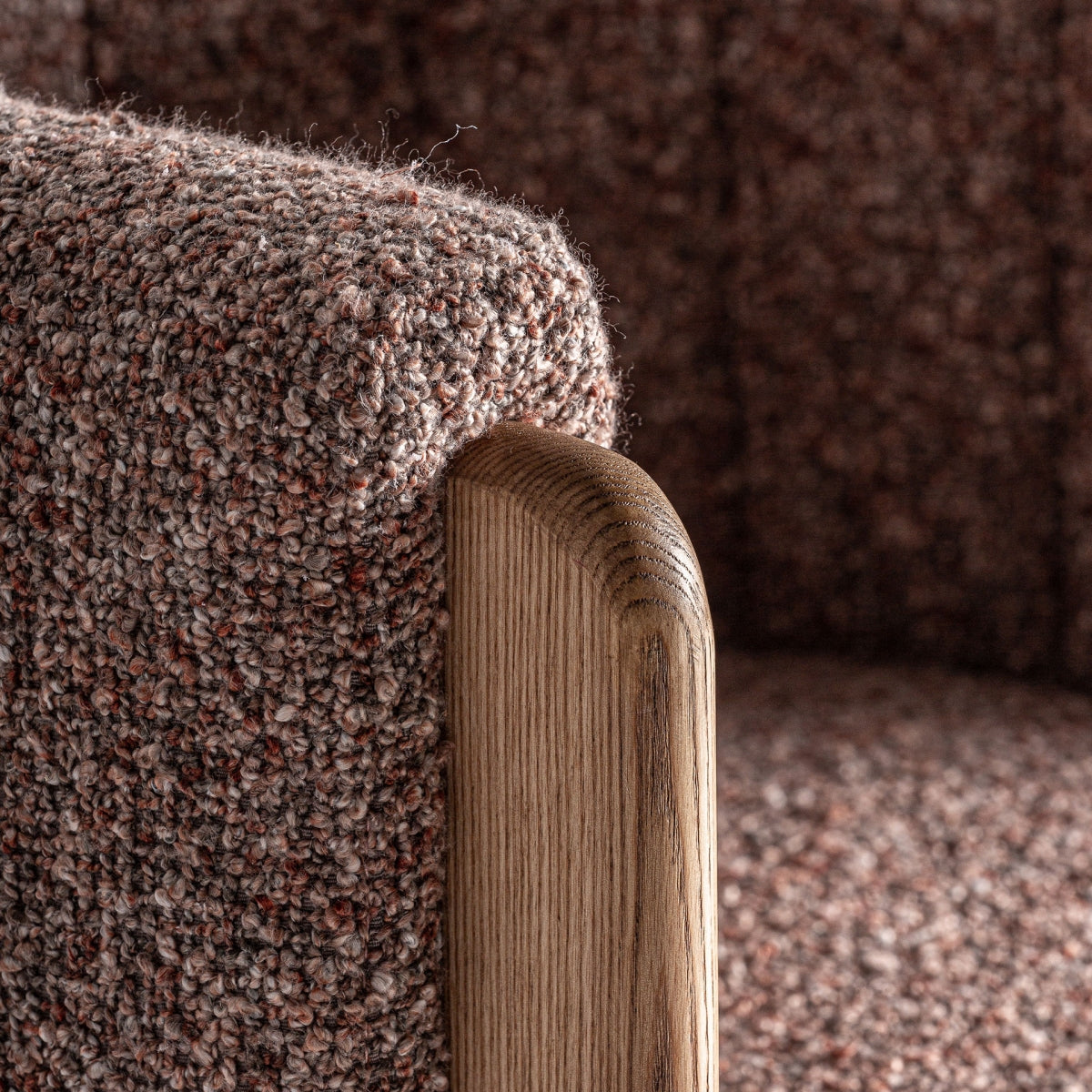 КЛУНИ ЧЕЙЪР