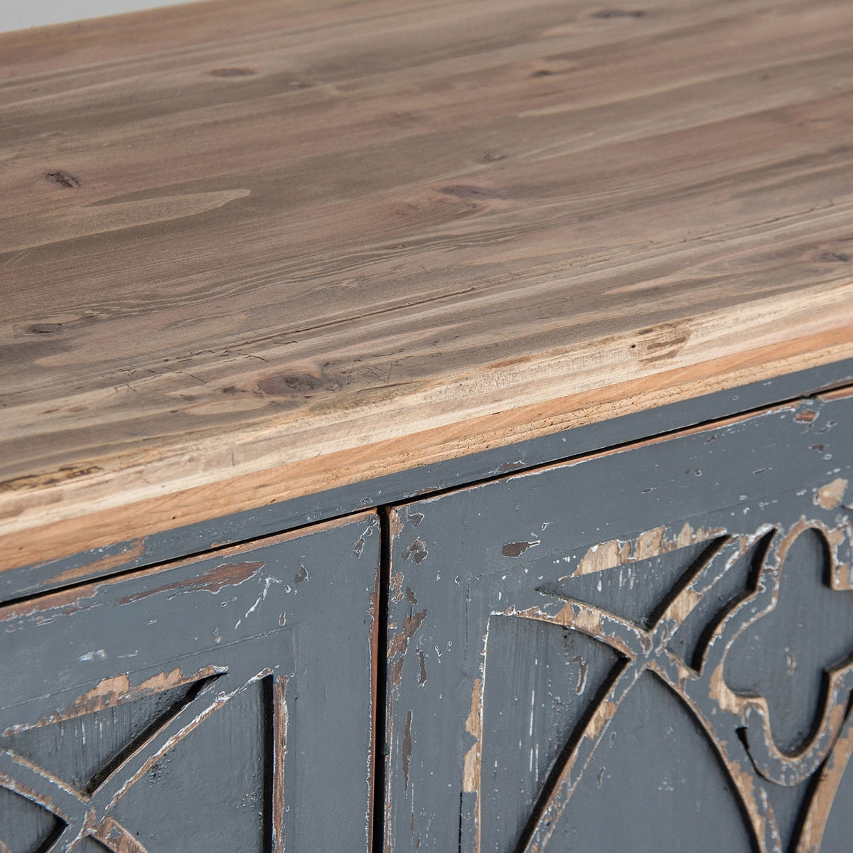 ПРОВАНСКИ БЮФЕТ SUZARA