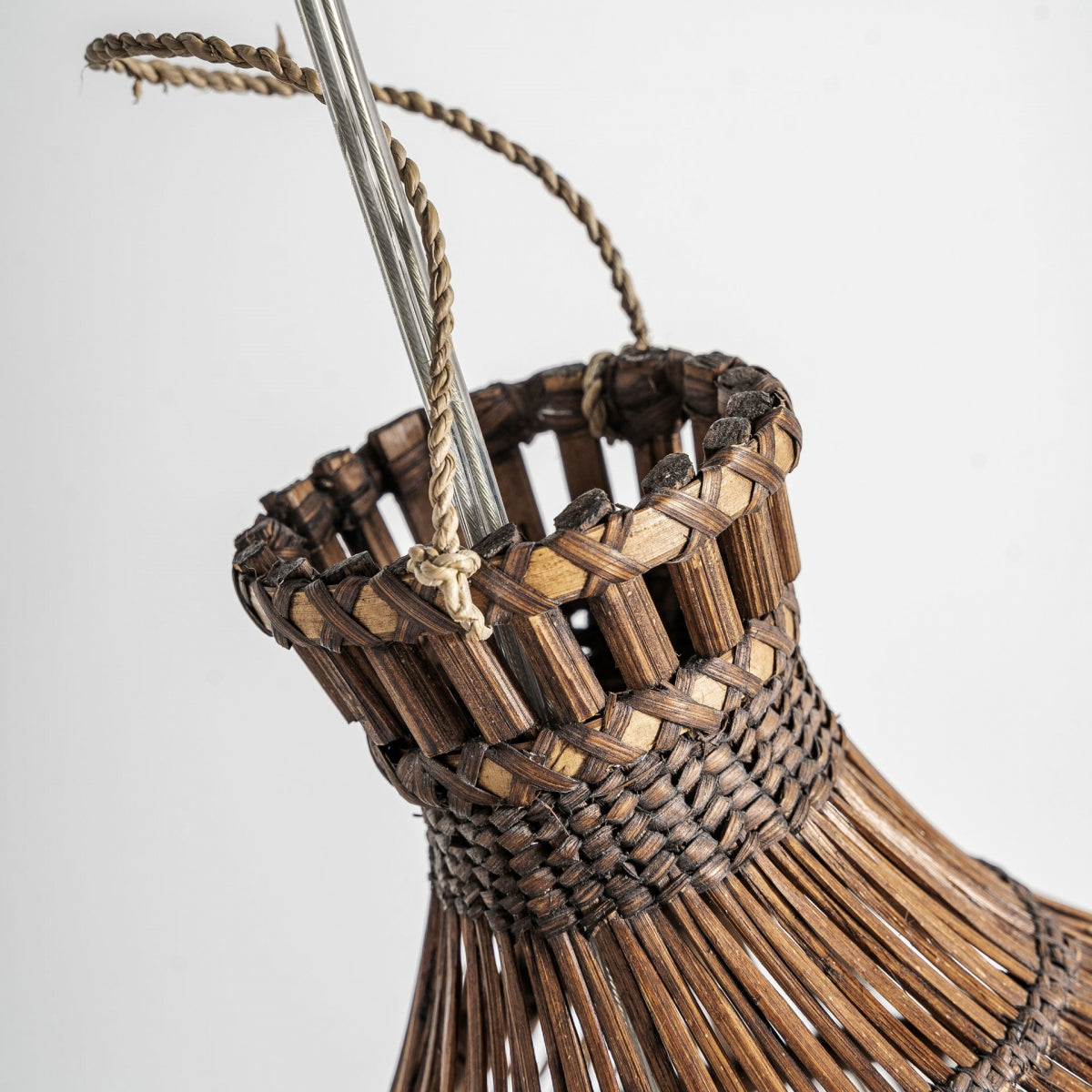 ПЛАФОННА ЛАМПА MOMU