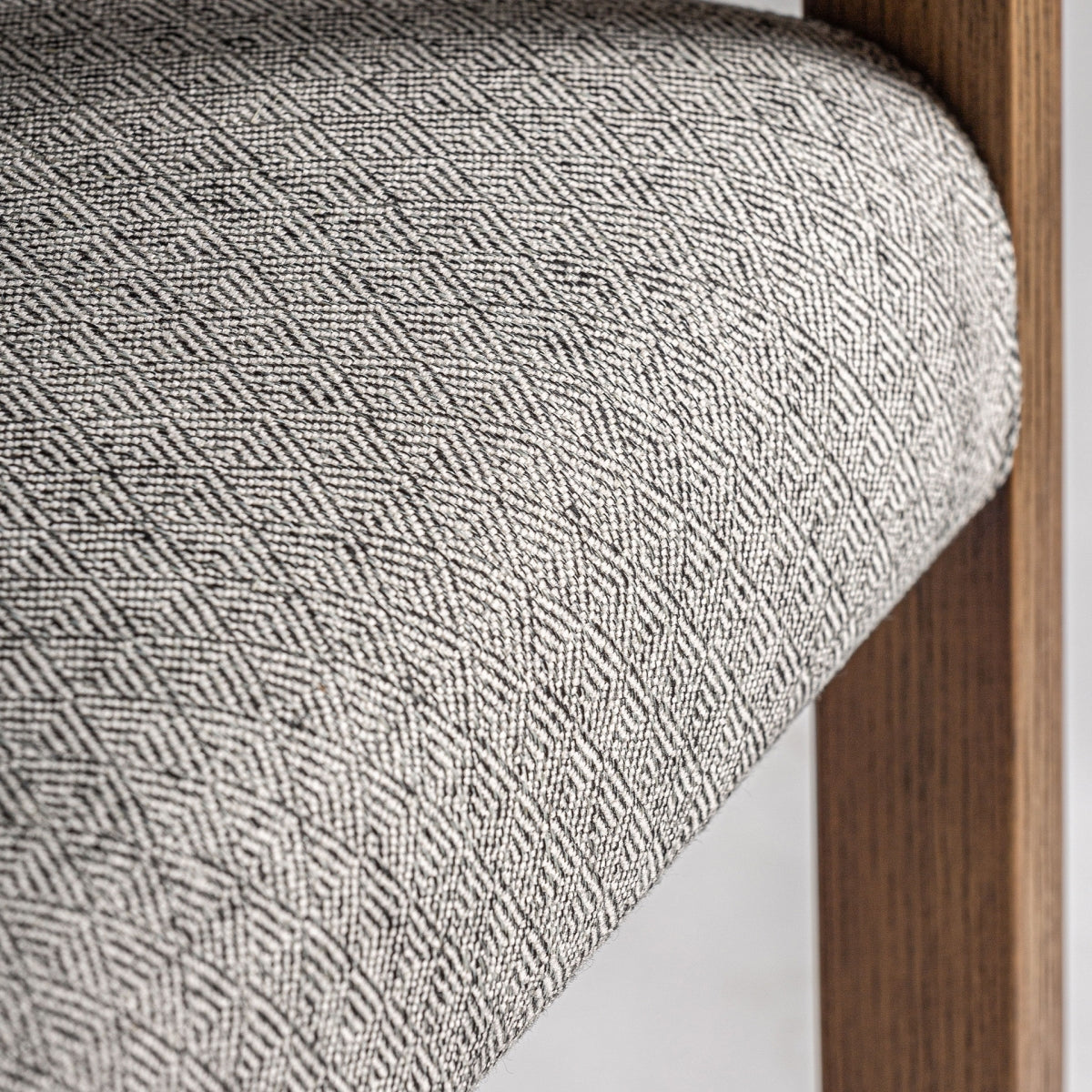 Стол Уизърн