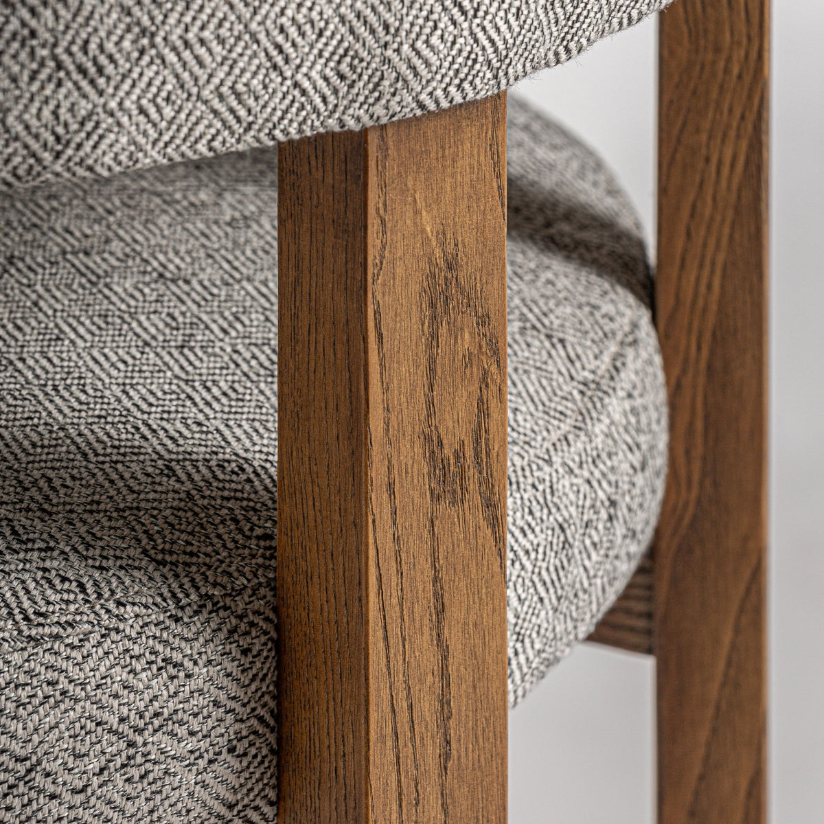 Стол Уизърн