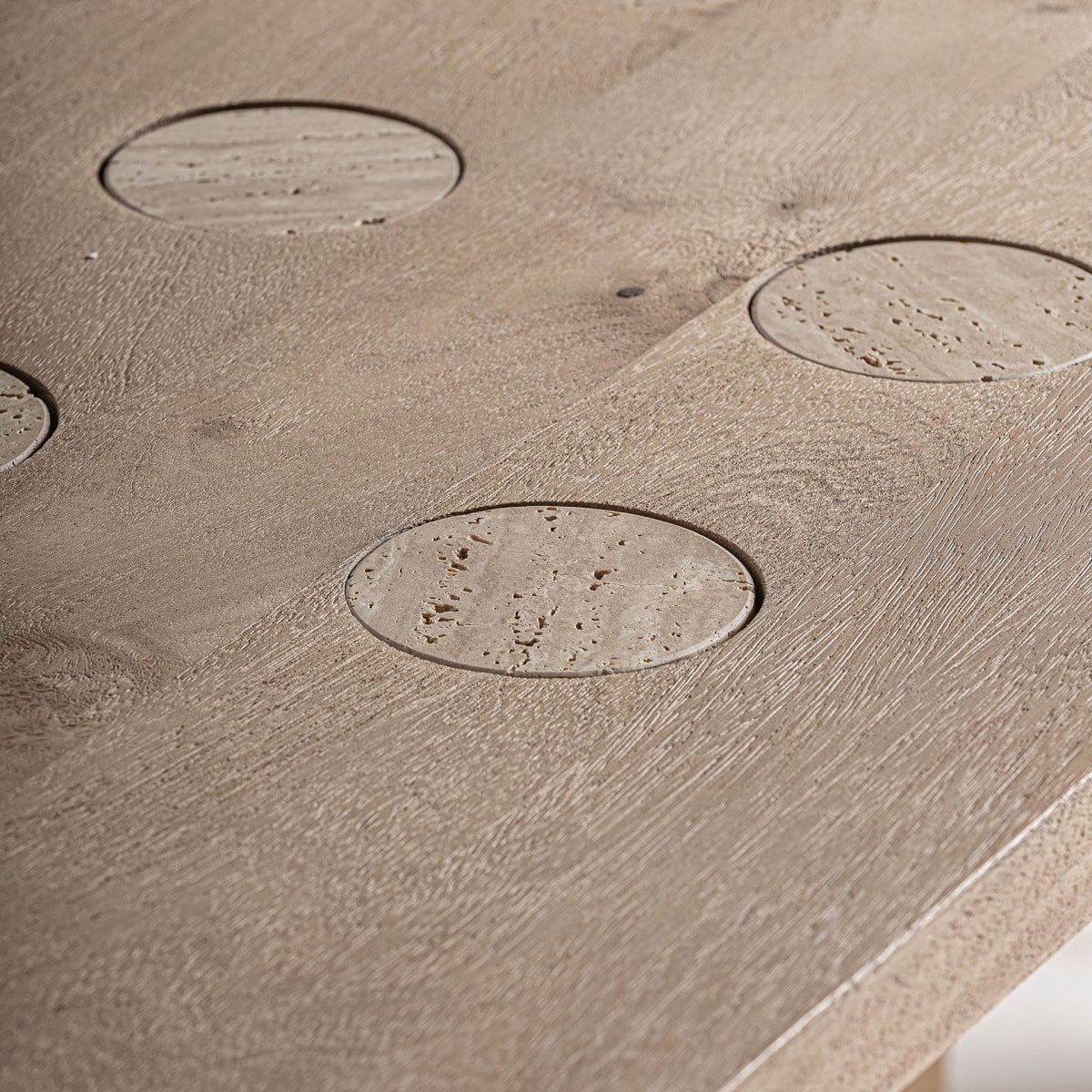 ЖАКАРДОВА ТРАПЕЗАРНА МАСА*250