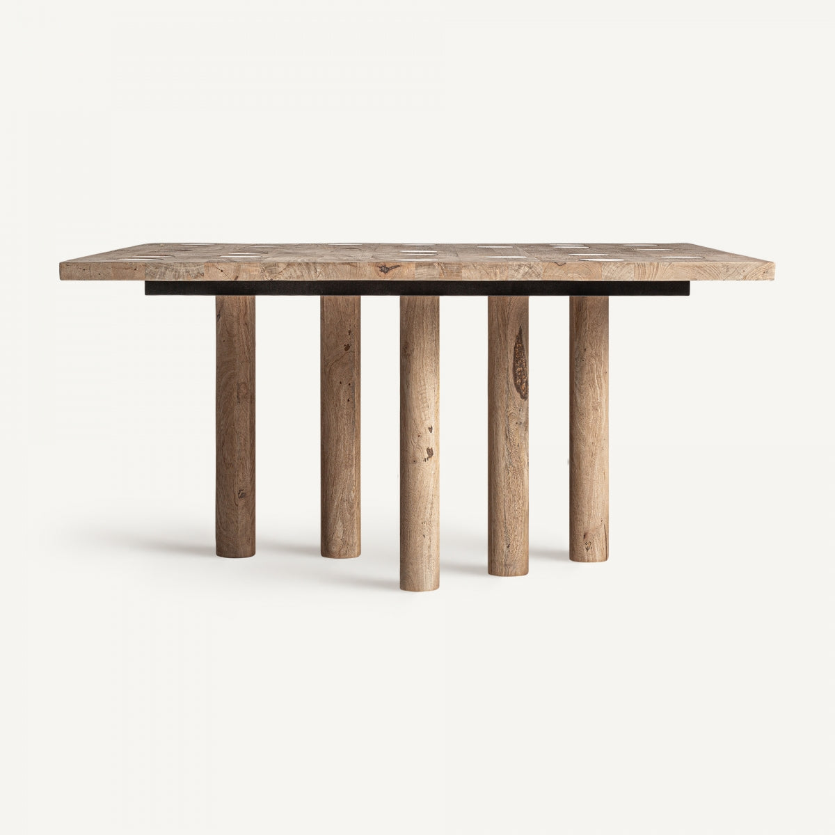 ЖАКАРДОВА ТРАПЕЗАРНА МАСА