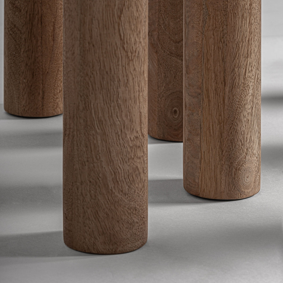 ЖАКАРДОВА ТРАПЕЗАРНА МАСА