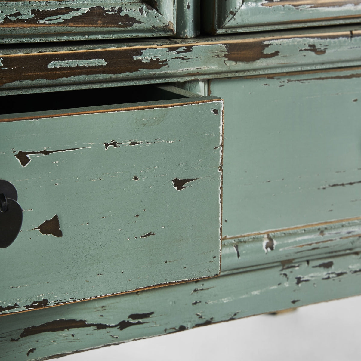 EASKY ГАРДЕРОБ