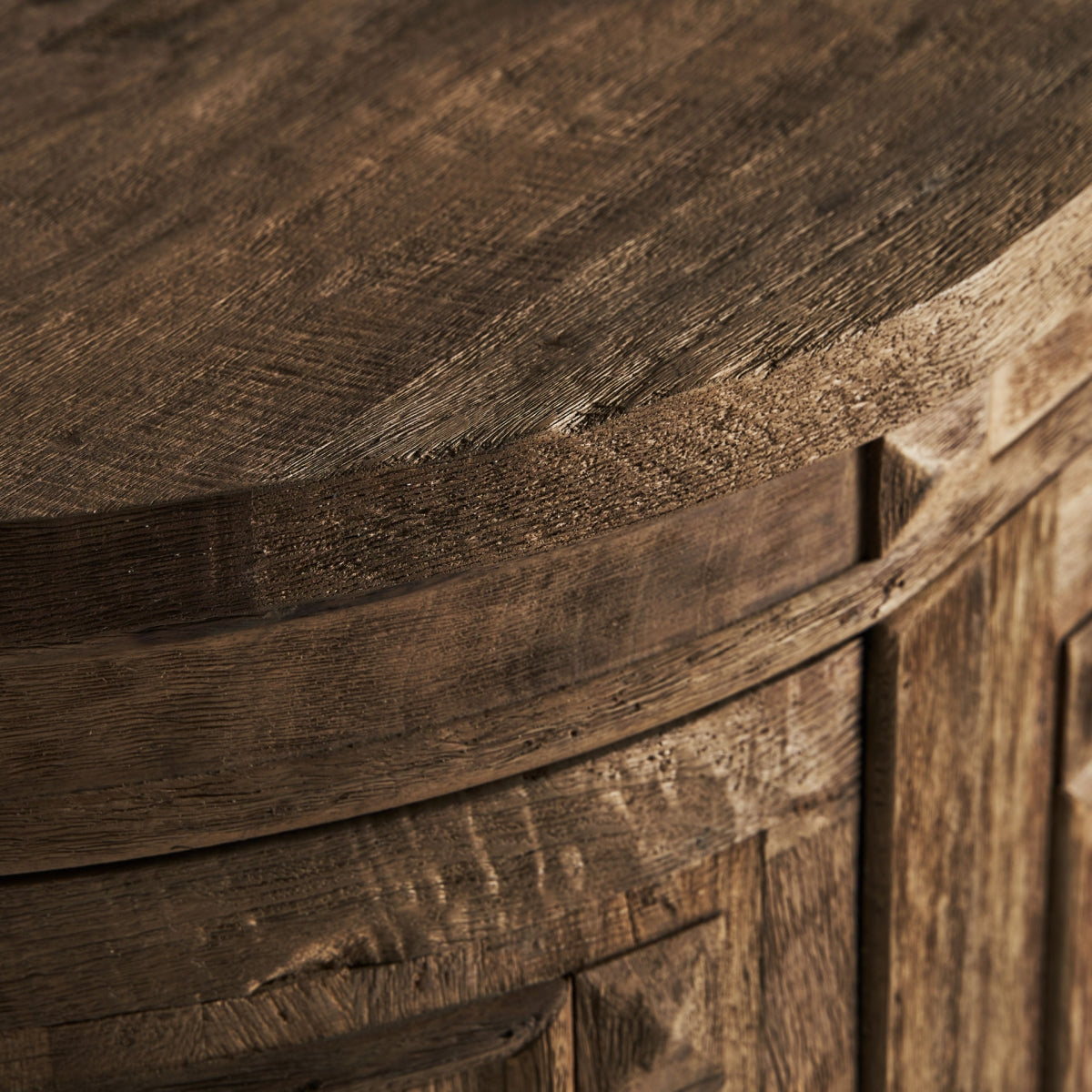 Бюфет Лийори