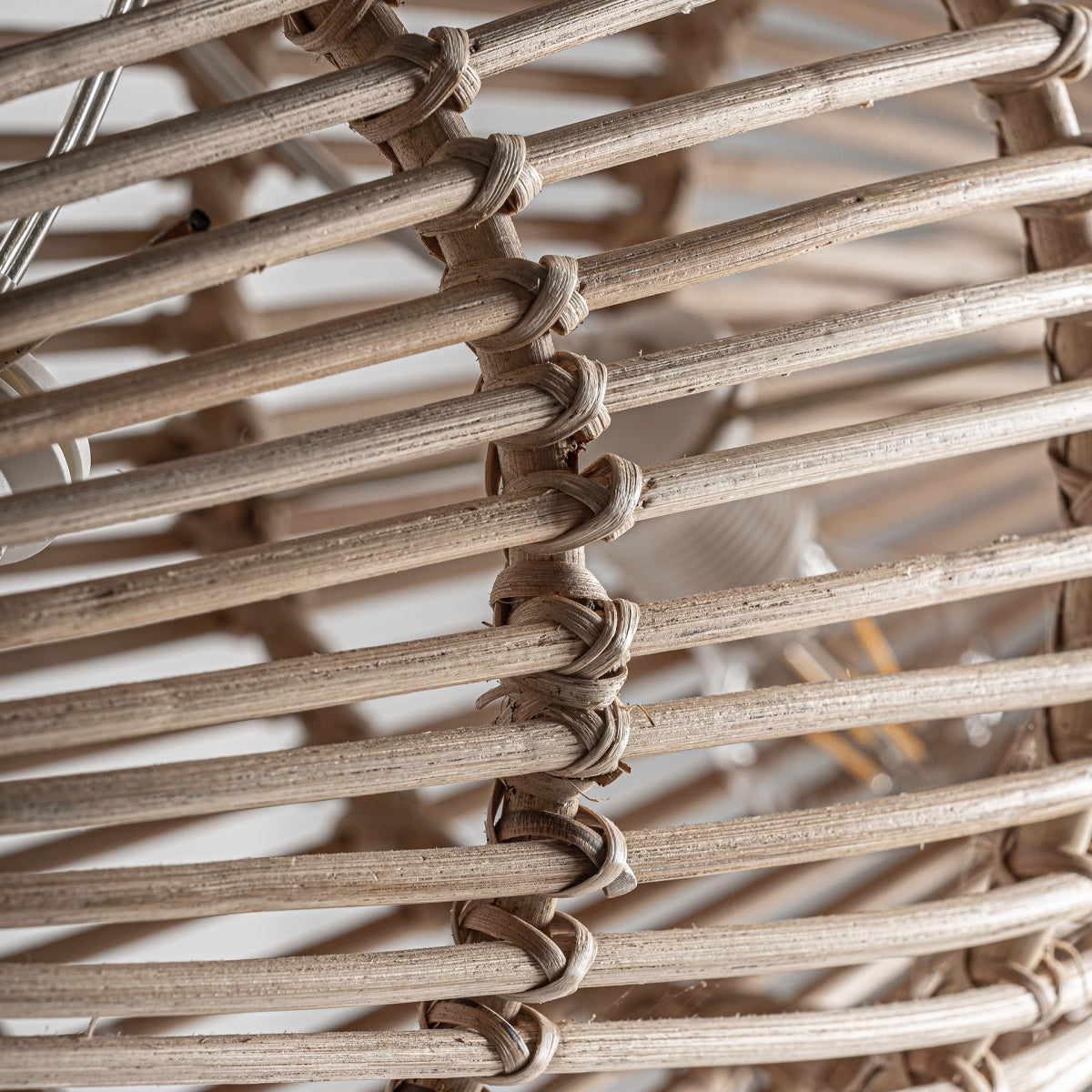 ТАВАННА ЛАМПА PEZ *150