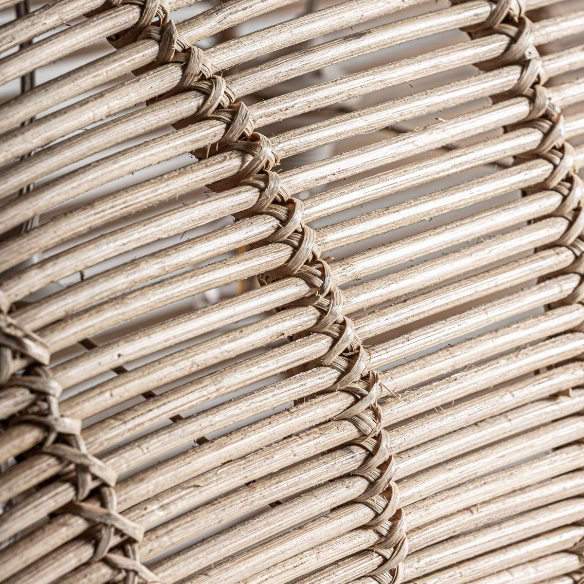 ТАВАННА ЛАМПА PEZ *180