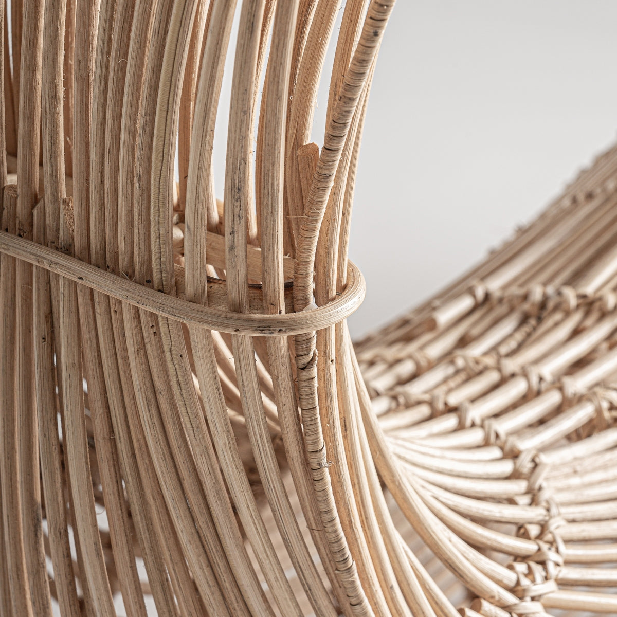 ТАВАННА ЛАМПА PEZ *180