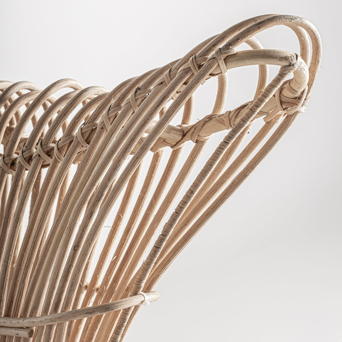 ТАВАННА ЛАМПА PEZ *180