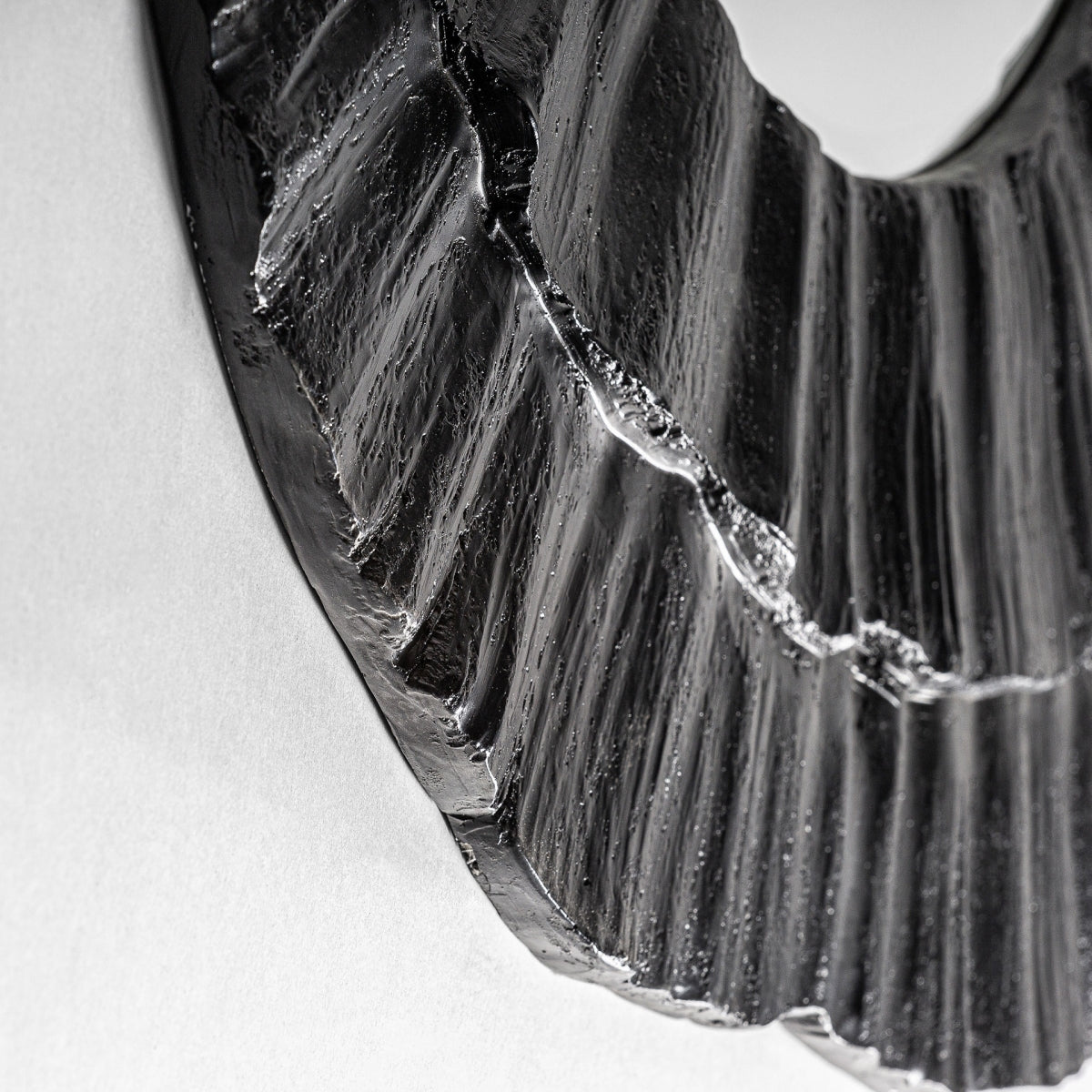 ЧЕРНО ОГЛЕДАЛО*104