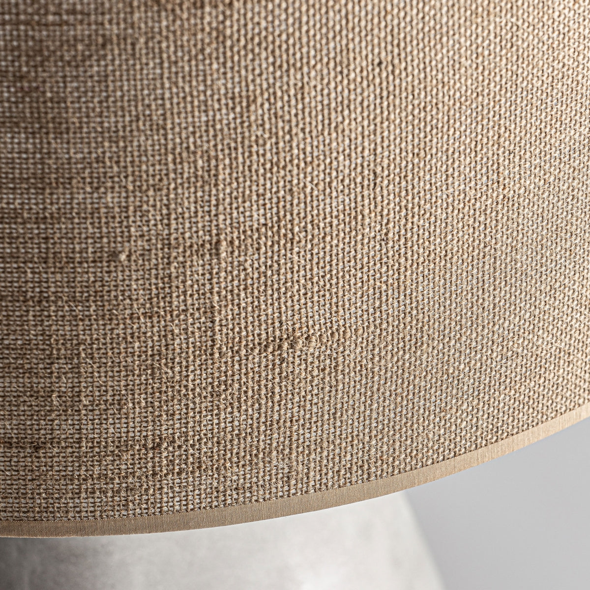 НАСТОЛНА ЛАМПА