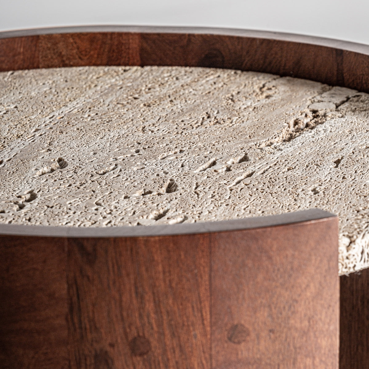 Странична маса TIVOLI