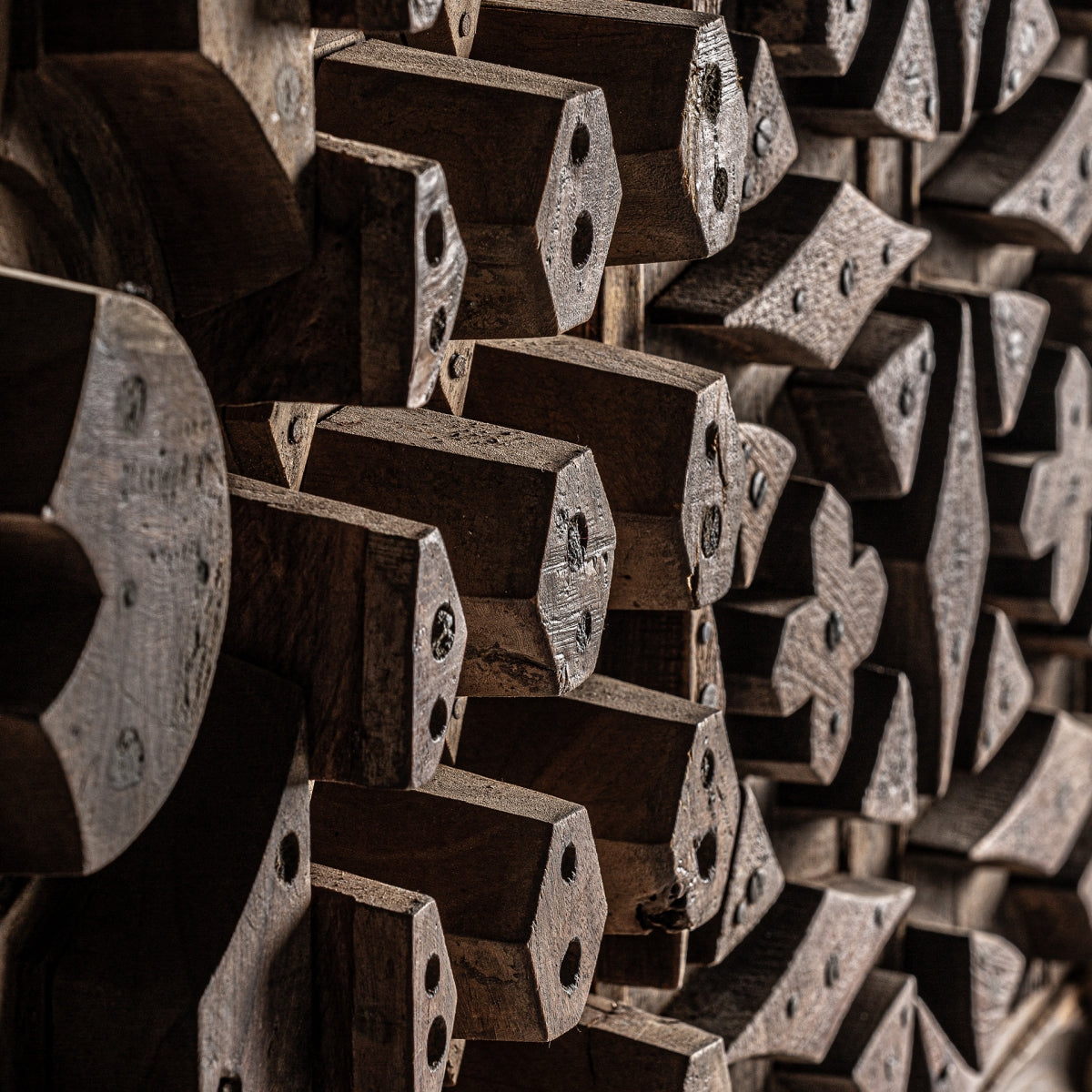 УНИКАЛНО СТЕННО ИЗКУСТВО KISSEY