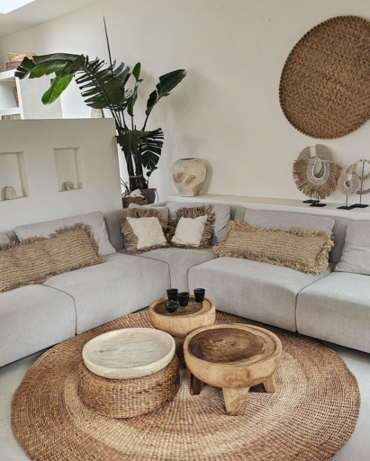 КРЪГЪЛ КИЛИМ С ВОДЕН ЗЮМБУЛ*210