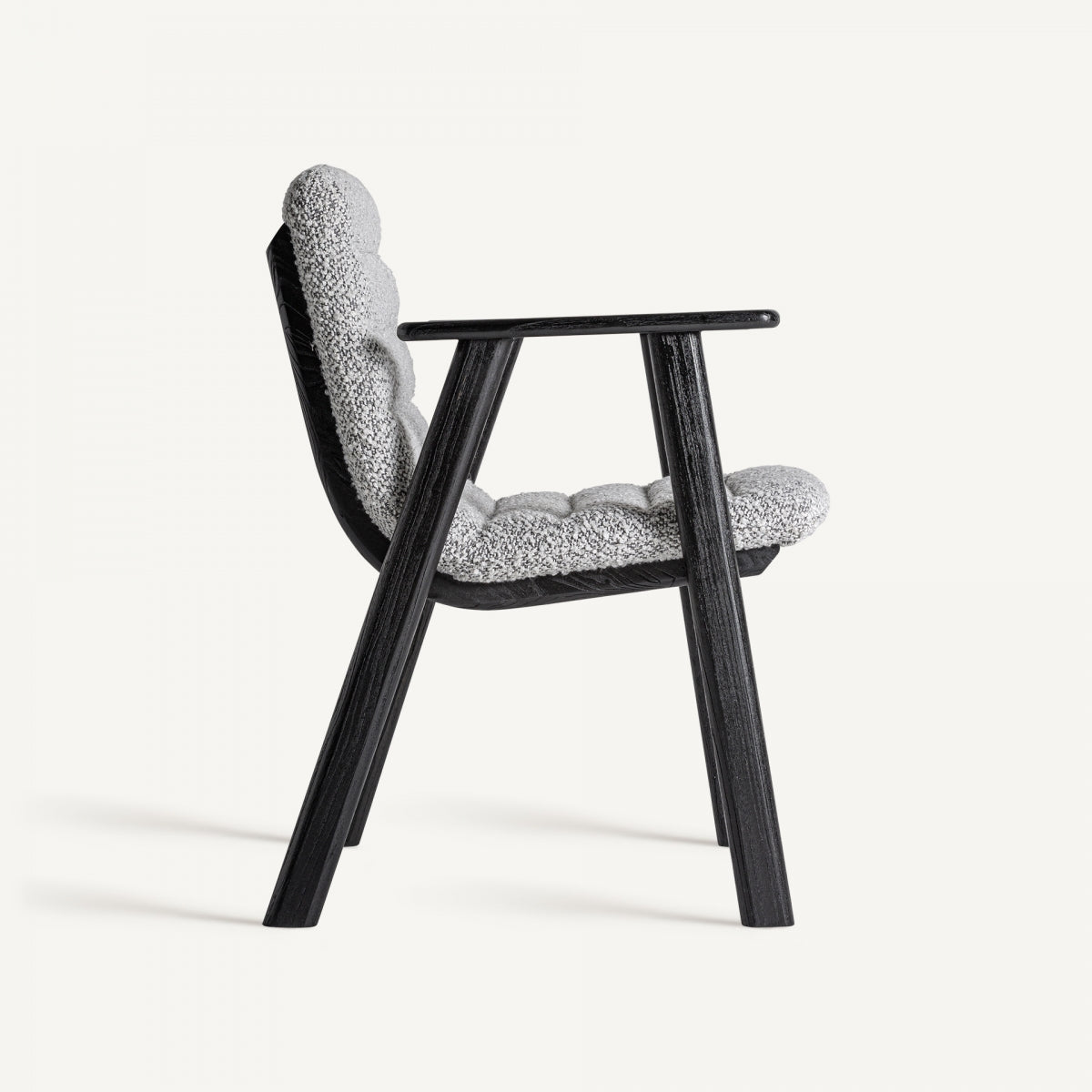 ЖАКАРДОВ СТОЛ