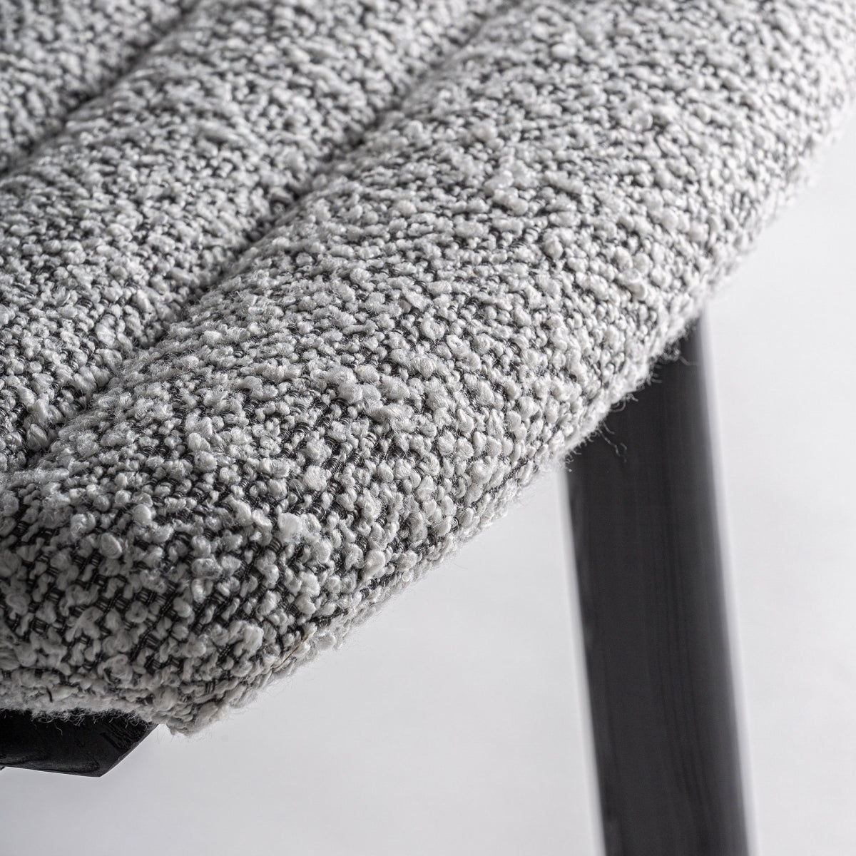 ЖАКАРДОВ СТОЛ