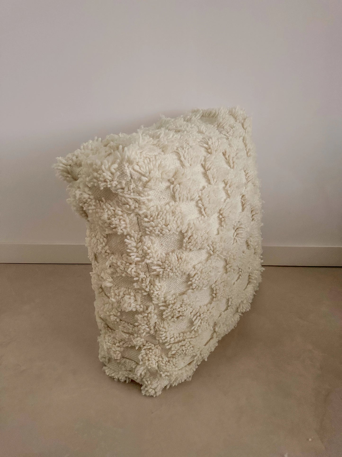MAROCCAN WOOL POUF 29