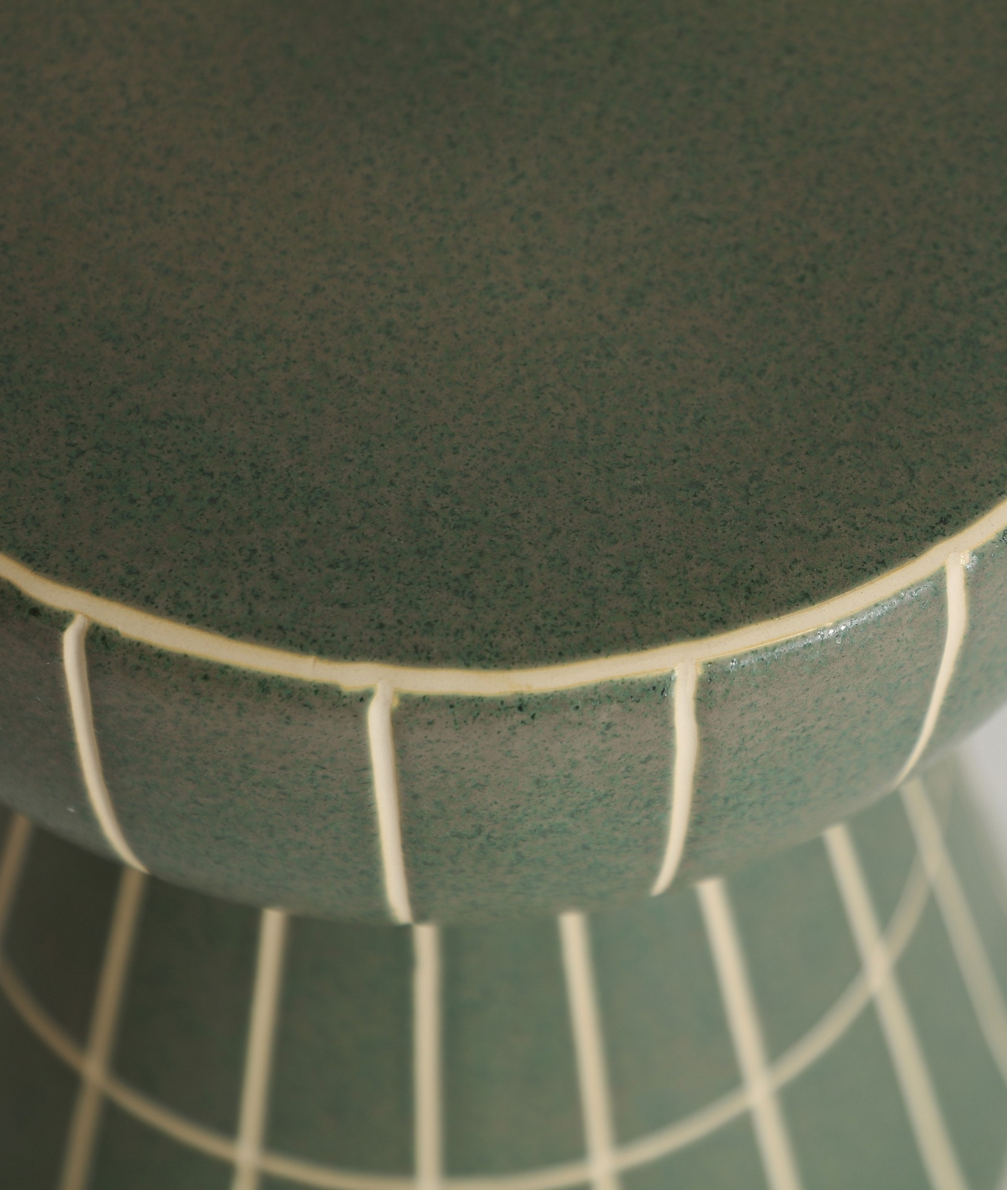 TANK SIDE TABLE IN GREEN