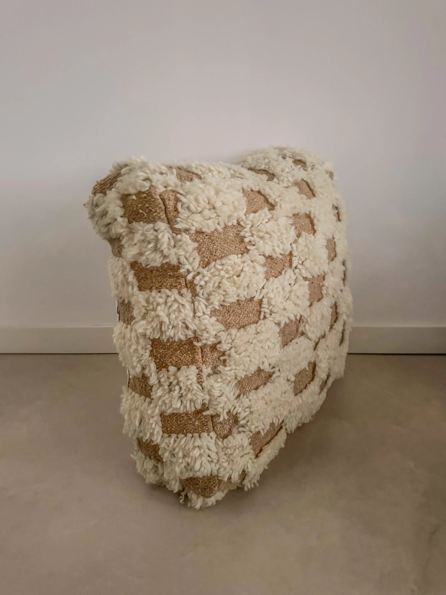 МАРОКАНСКИ ВЪЛНЕН КИЛИМ 25