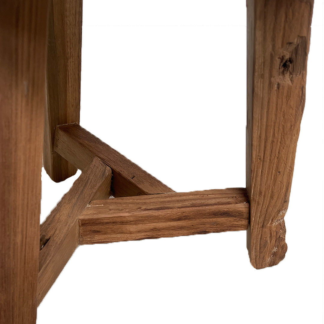 РУСТИКАЛНА ТАБУРЕТКА