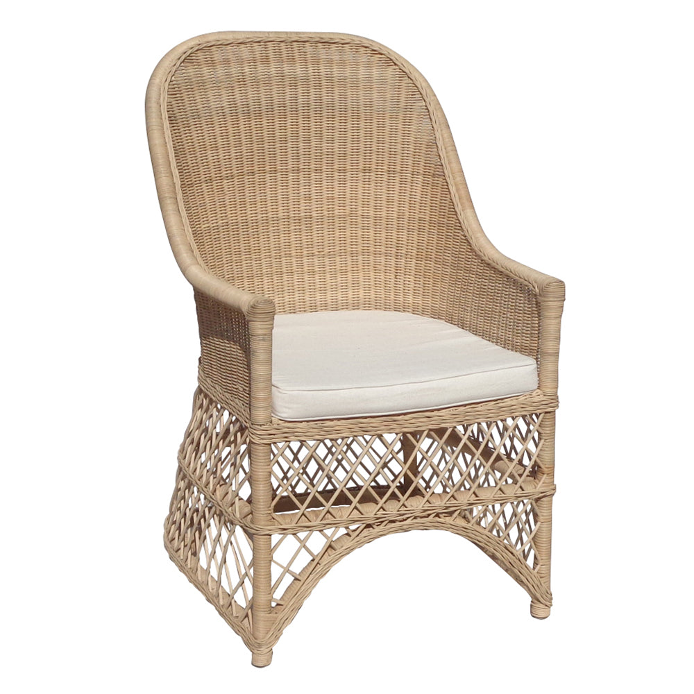 Стол от камилски ратан