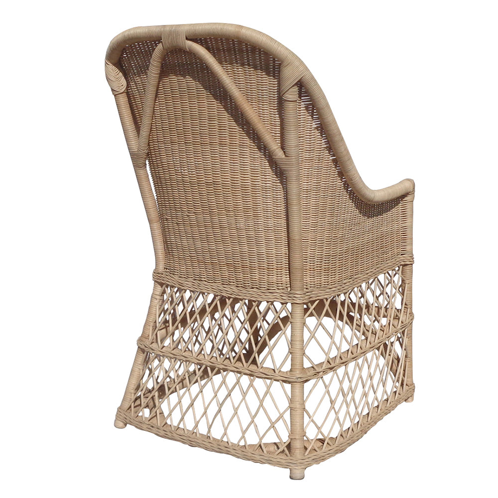 Стол от камилски ратан