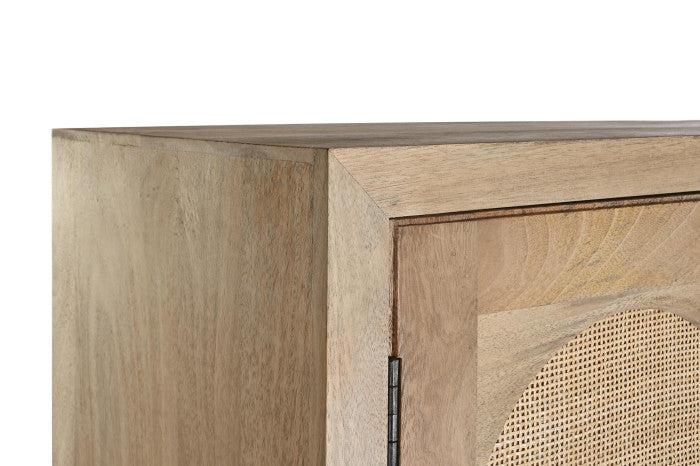 МАМА Е ЗАТВОРЕНА 