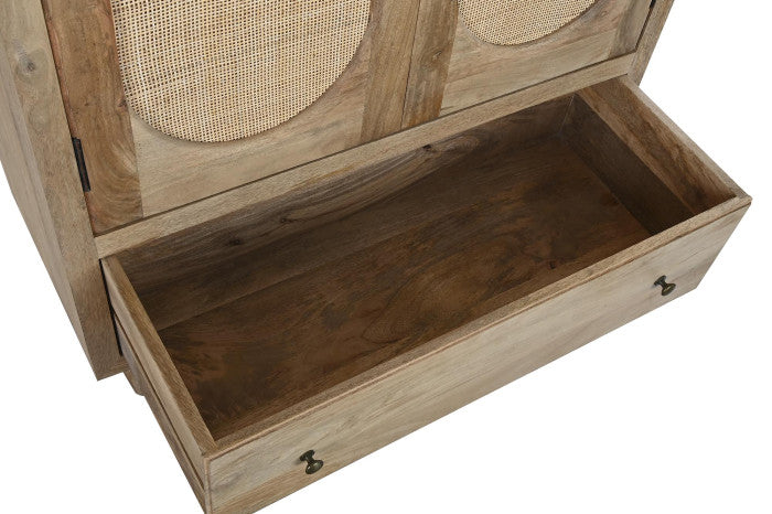 МАМА Е ЗАТВОРЕНА 