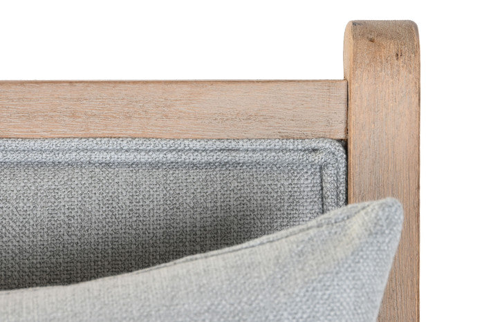 МАЯ КРЕСЛО СМЪРЧ 